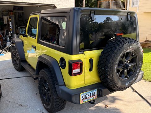 Used 2022 Jeep Wrangler Sport AWD/4WD image 4