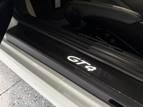 Used 2016 Porsche Cayman GT4 RWD image 23