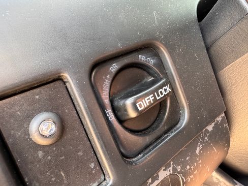 Used 1994 Toyota Land Cruiser AWD/4WD image 12