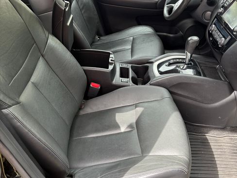 Used 2014 Nissan Rogue SL image 12