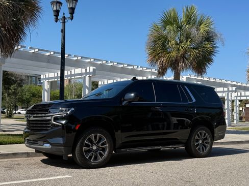 Used 2021 Chevrolet Tahoe LT w/ Max Trailering Package AWD/4WD image 2