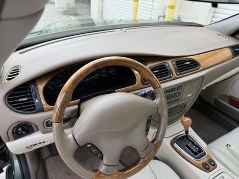 Used 2000 Jaguar S-TYPE 3.0 image 9