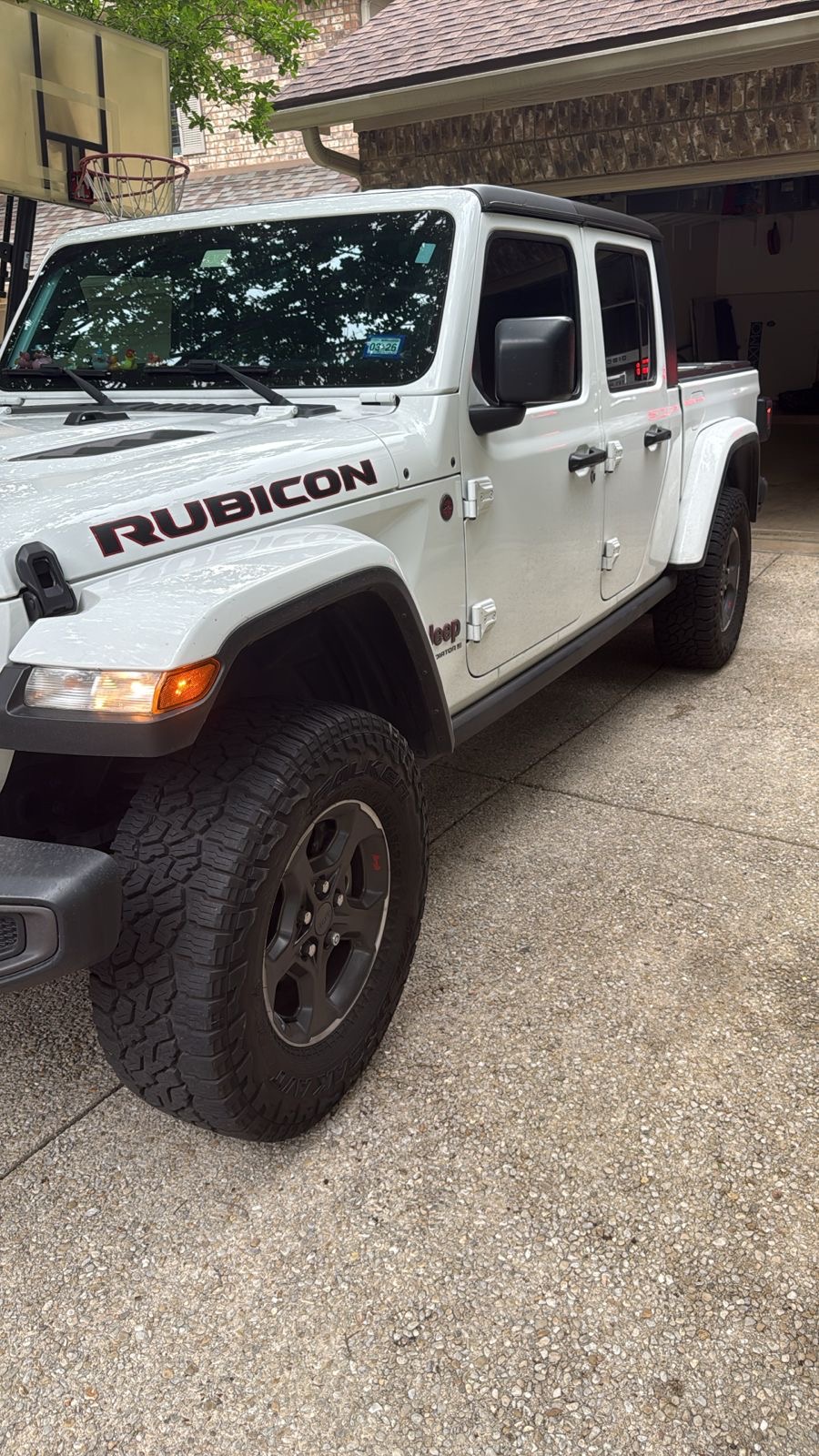 Used 2023 Jeep Gladiator Rubicon w/ Trailer Tow Package AWD/4WD image 2