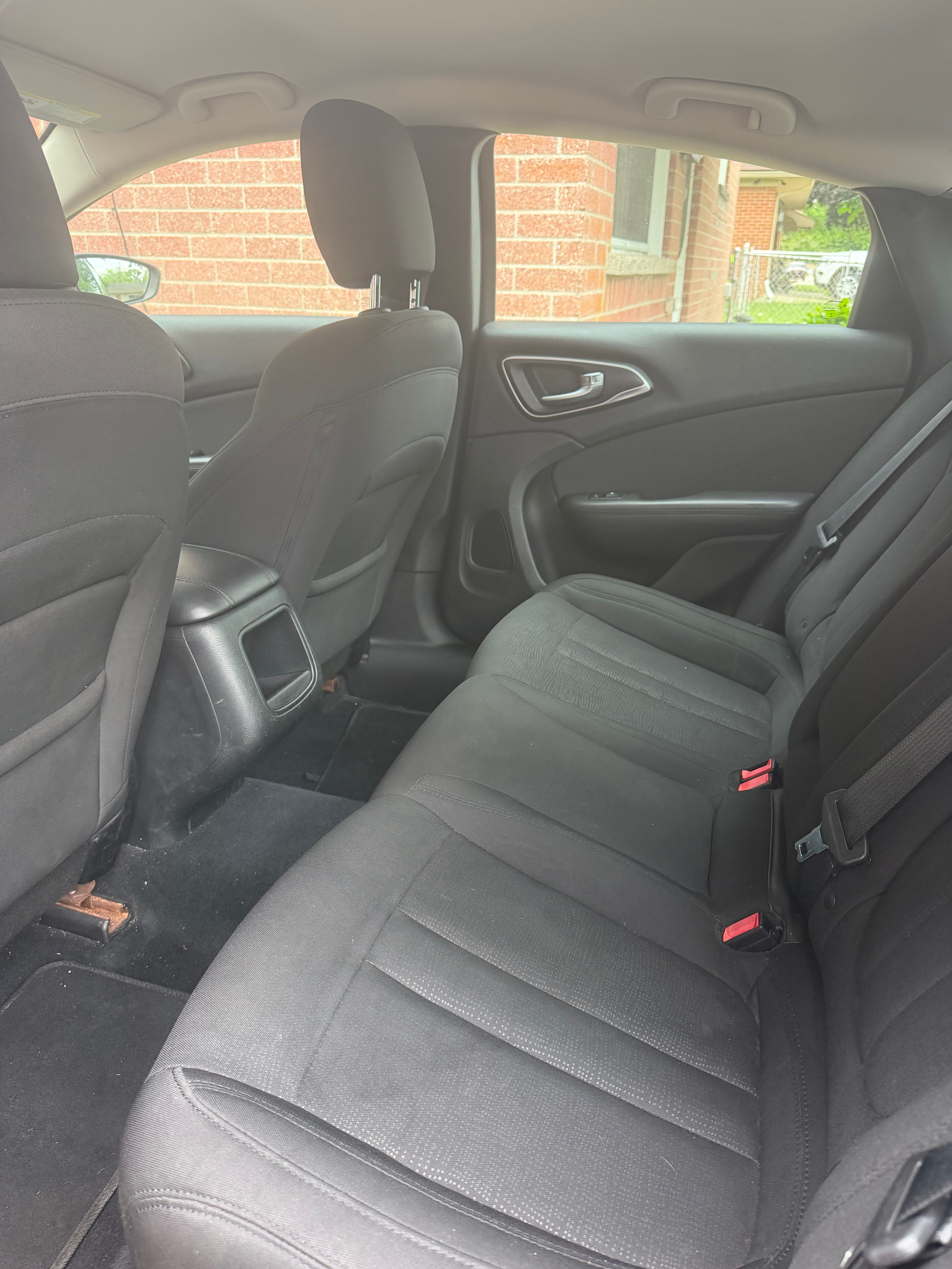 Used 2015 Chrysler 200 Limited FWD image 12