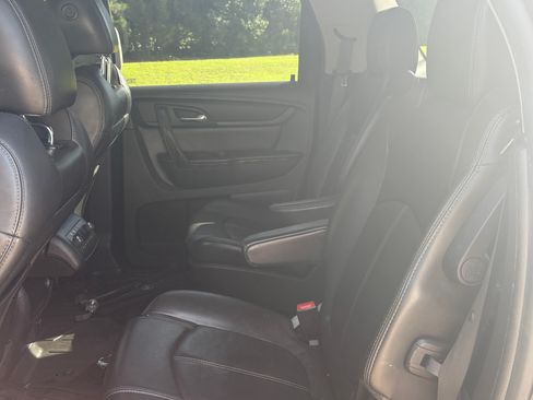 Used 2014 GMC Acadia SLT FWD image 8