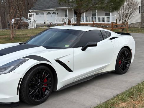 Used 2016 Chevrolet Corvette Stingray Coupe w/ 2LT Preferred Equipment Group image 4