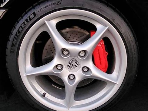 Used 2002 Porsche 911 Cabriolet image 9