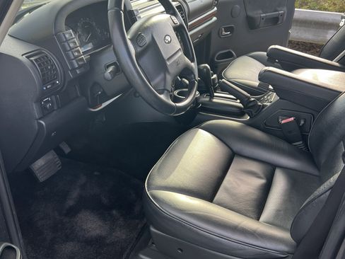 Used 2004 Land Rover Discovery SE image 21