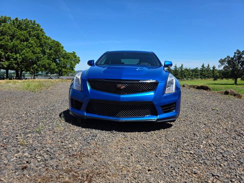 Used 2016 Cadillac ATS V w/ Luxury Package RWD image 4