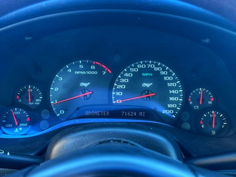 Used 2003 Chevrolet Corvette Coupe w/ Preferred Equipment Group image 16