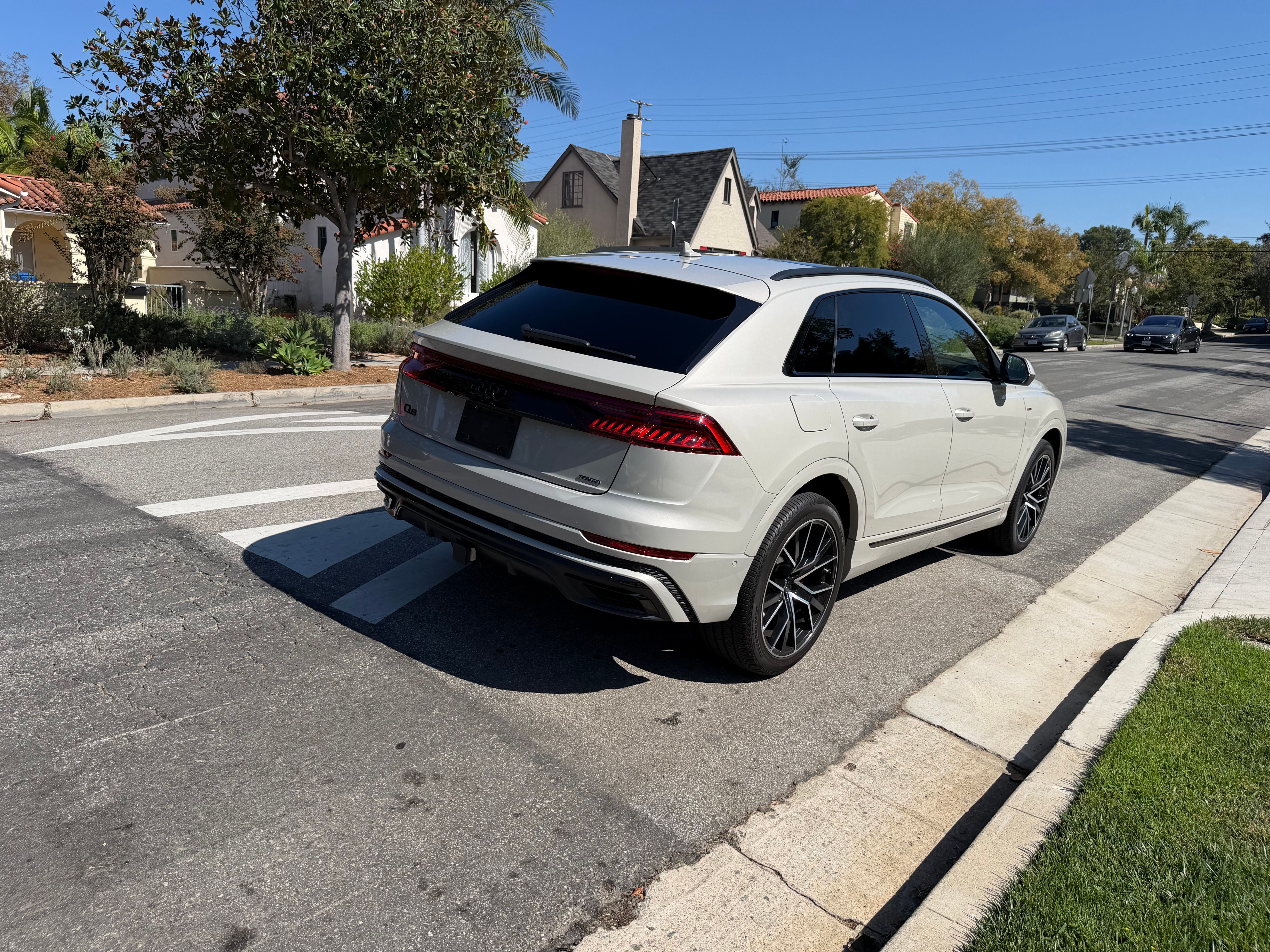 Used 2022 Audi Q8 Premium Plus w/ Premium Plus Package AWD/4WD image 5