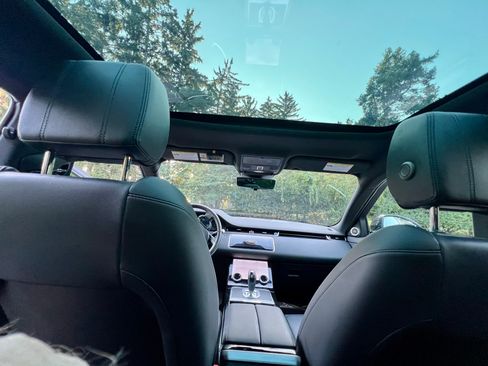 Used 2020 Land Rover Range Rover Evoque S image 22