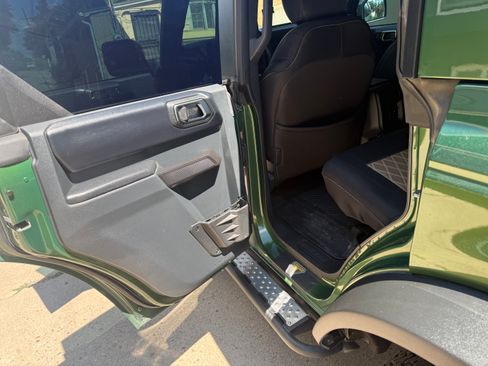 Used 2025 Ford Bronco Badlands AWD/4WD image 14