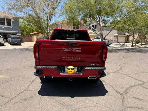 Used 2021 GMC Sierra 1500 AT4 w/ AT4 Value Package AWD/4WD image 8
