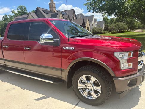 Used 2017 Ford F150 Lariat w/ Equipment Group 502A Luxury AWD/4WD image 5