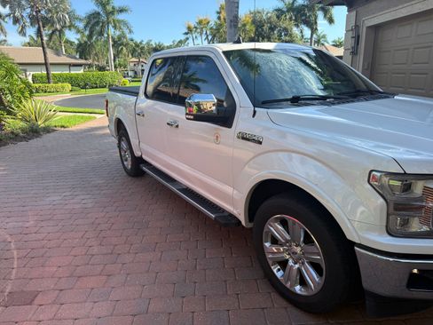 Used 2020 Ford F150 Lariat w/ Equipment Group 502A Luxury RWD image 5