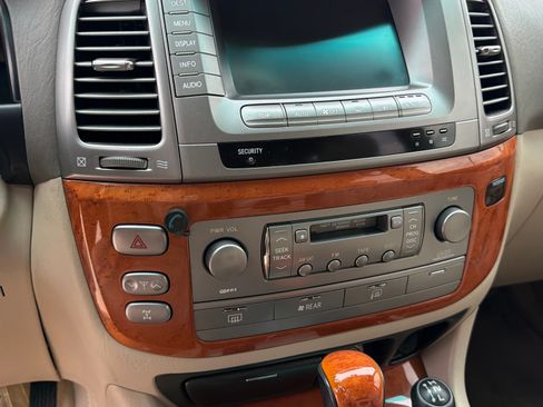 Used 2007 Lexus LX 470 4WD image 20