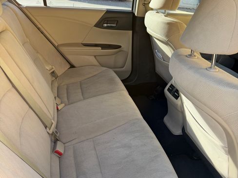 Used 2014 Honda Accord EX image 9