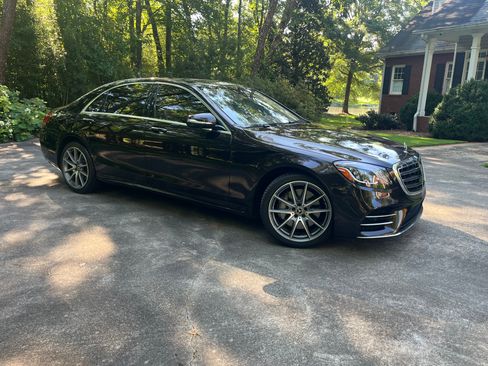 Used 2019 Mercedes-Benz S 560 Sedan image 1