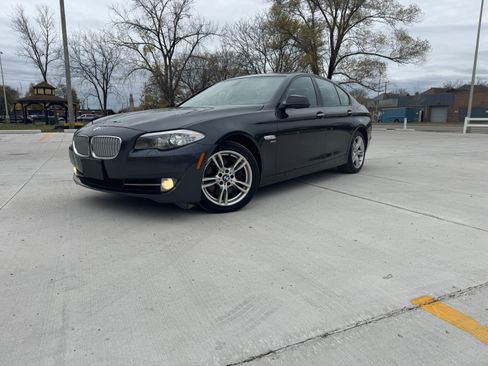 Used 2011 BMW 550i xDrive 550i xDrive Sedan 4D image 5