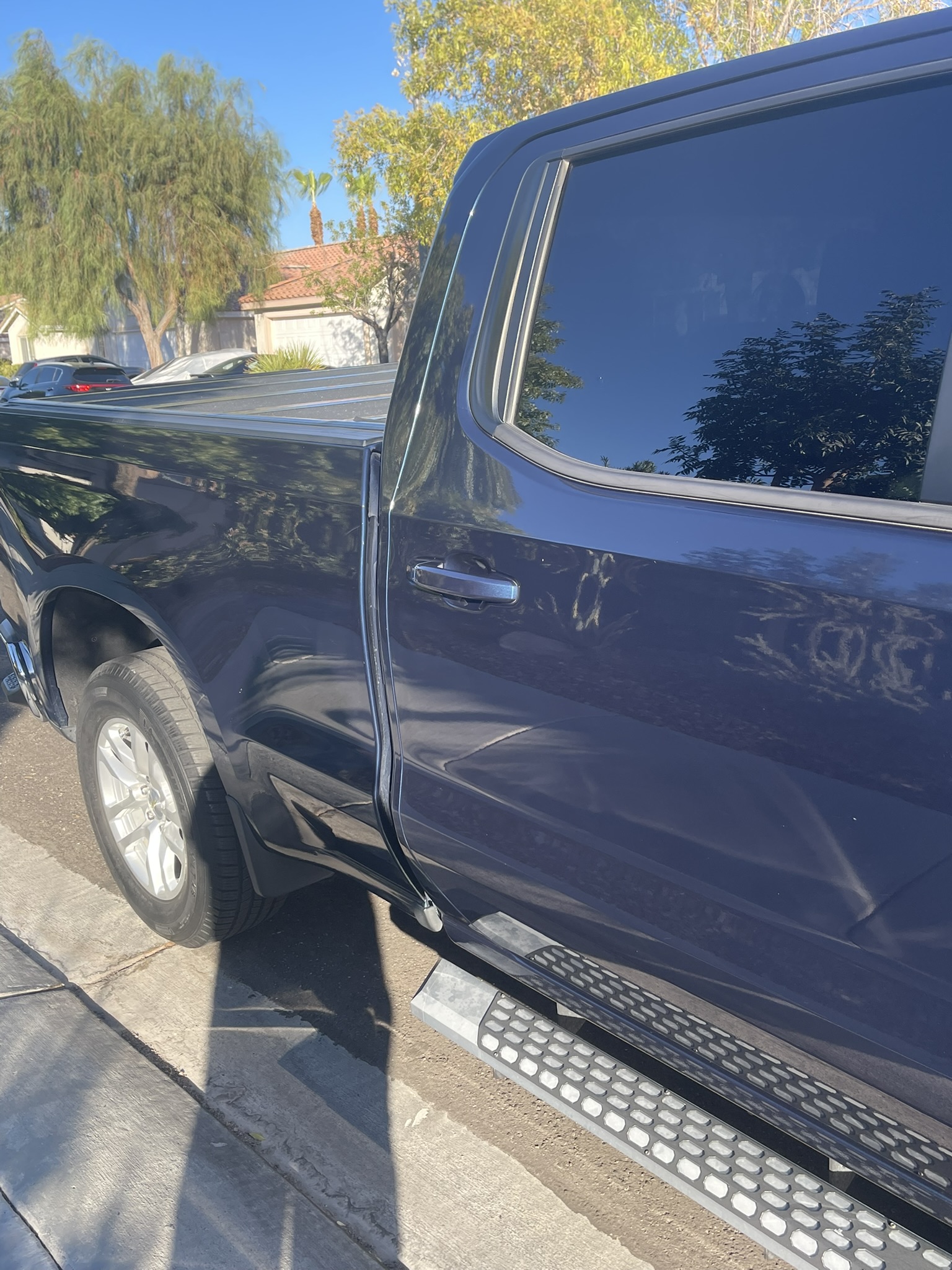 Used 2021 Chevrolet Silverado 1500 LT w/ Bed Protection Package RWD image 6