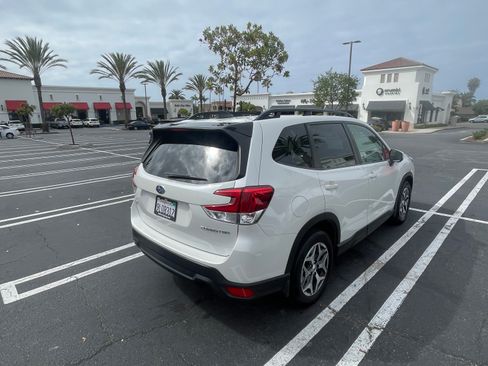 Used 2024 Subaru Forester Premium AWD/4WD image 4