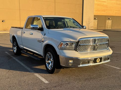 Used 2018 RAM 1500 Laramie AWD/4WD image 17