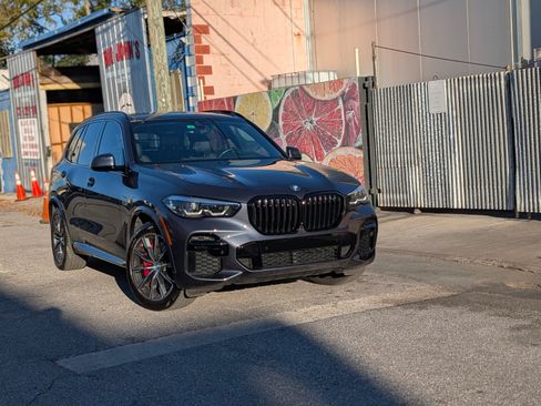 Used 2022 BMW X5 xDrive45e w/ M Sport Package image 5