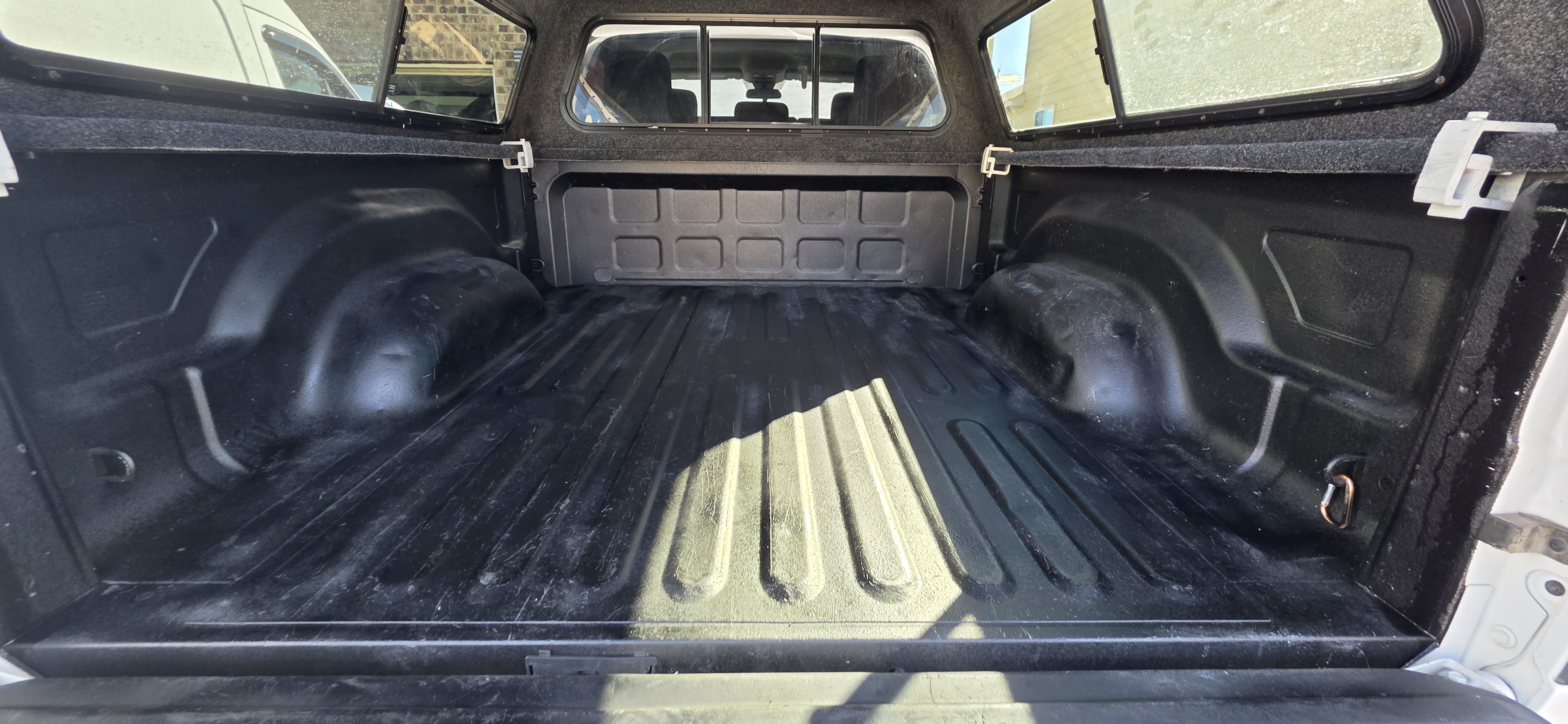 Used 2017 RAM 2500 SLT AWD/4WD image 13