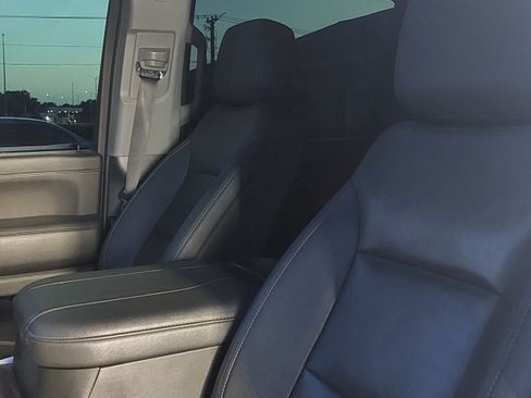 Used 2023 GMC Sierra 2500 SLT w/ SLT Convenience Package AWD/4WD image 8