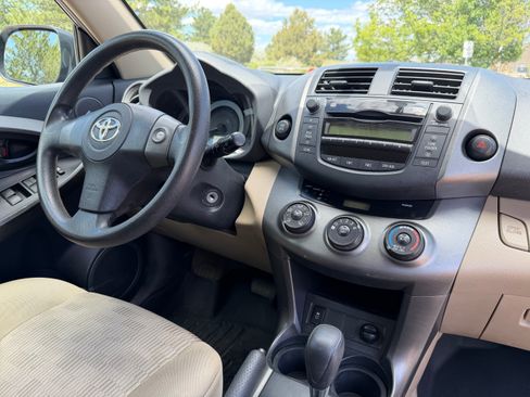 Used 2010 Toyota RAV4 4WD image 17