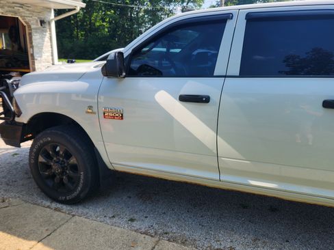 Used 2012 RAM 2500 ST w/ Chrome Appearance Group image 6