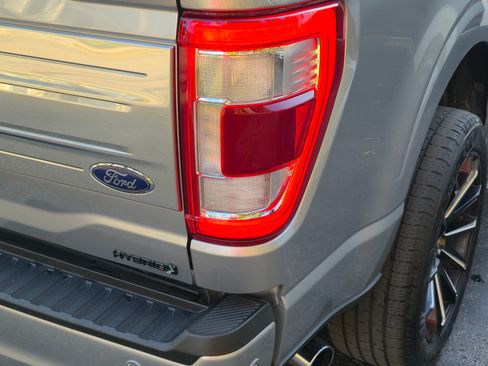 Used 2021 Ford F150 Limited image 19