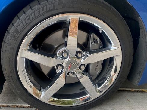 Used 2014 Chevrolet Corvette Stingray Coupe w/ 2LT Preferred Equipment Group image 22