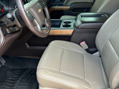 Used 2015 Chevrolet Silverado 1500 LTZ w/ Texas Edition, 1LZ Trim image 8