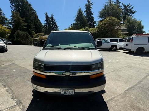 Used 2008 Chevrolet Express 2500 LS Van 3D w/ LT Preferred Equipment Group image 2