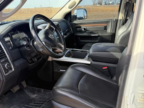 Used 2017 RAM 2500 Laramie image 6