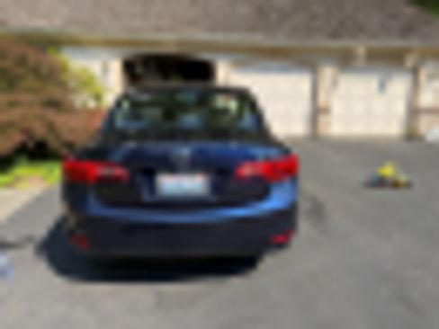 Used 2013 Acura ILX FWD image 11
