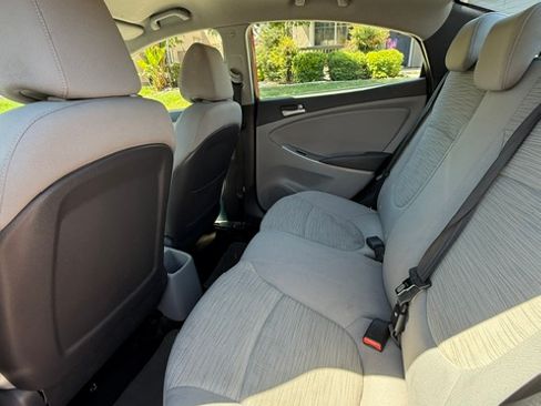 Used 2016 Hyundai Accent SE FWD image 10