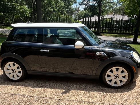 Used 2010 MINI Cooper S FWD image 2