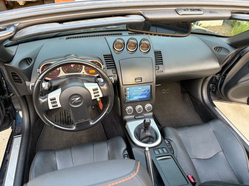 Used 2007 Nissan 350Z Grand Touring RWD image 11
