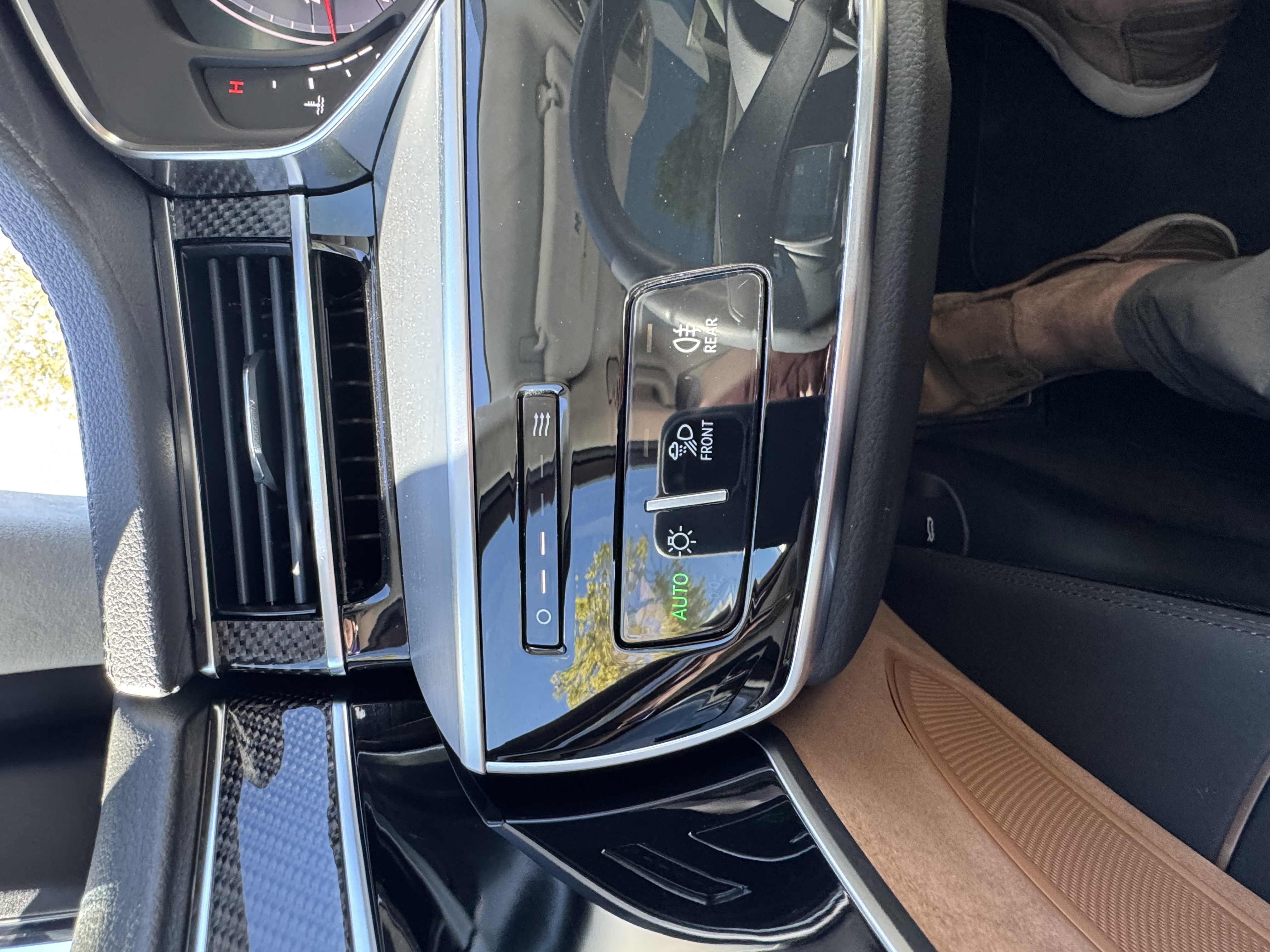 Used 2020 Audi S8 L w/ S8 Executive Package AWD/4WD image 19