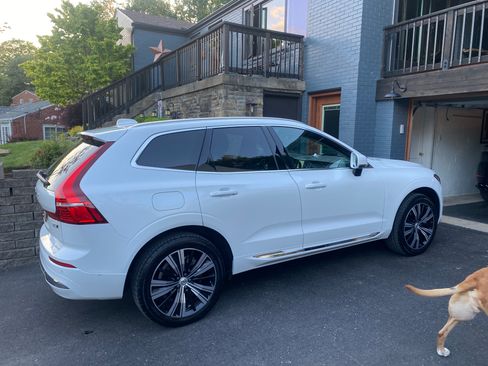 Used 2022 Volvo XC60 B6 Inscription w/ Advanced Package image 9