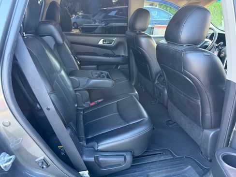 Used 2015 Nissan Pathfinder Platinum w/ Cargo Package FWD image 21