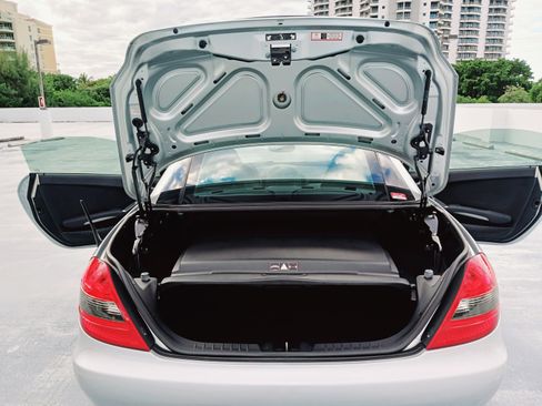 Used 2009 Mercedes-Benz SLK 300 image 23
