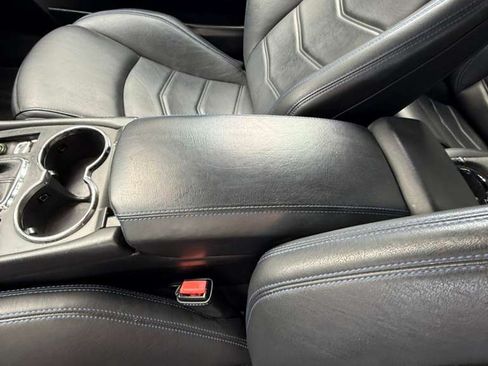 Used 2015 Maserati GranTurismo Sport RWD image 16