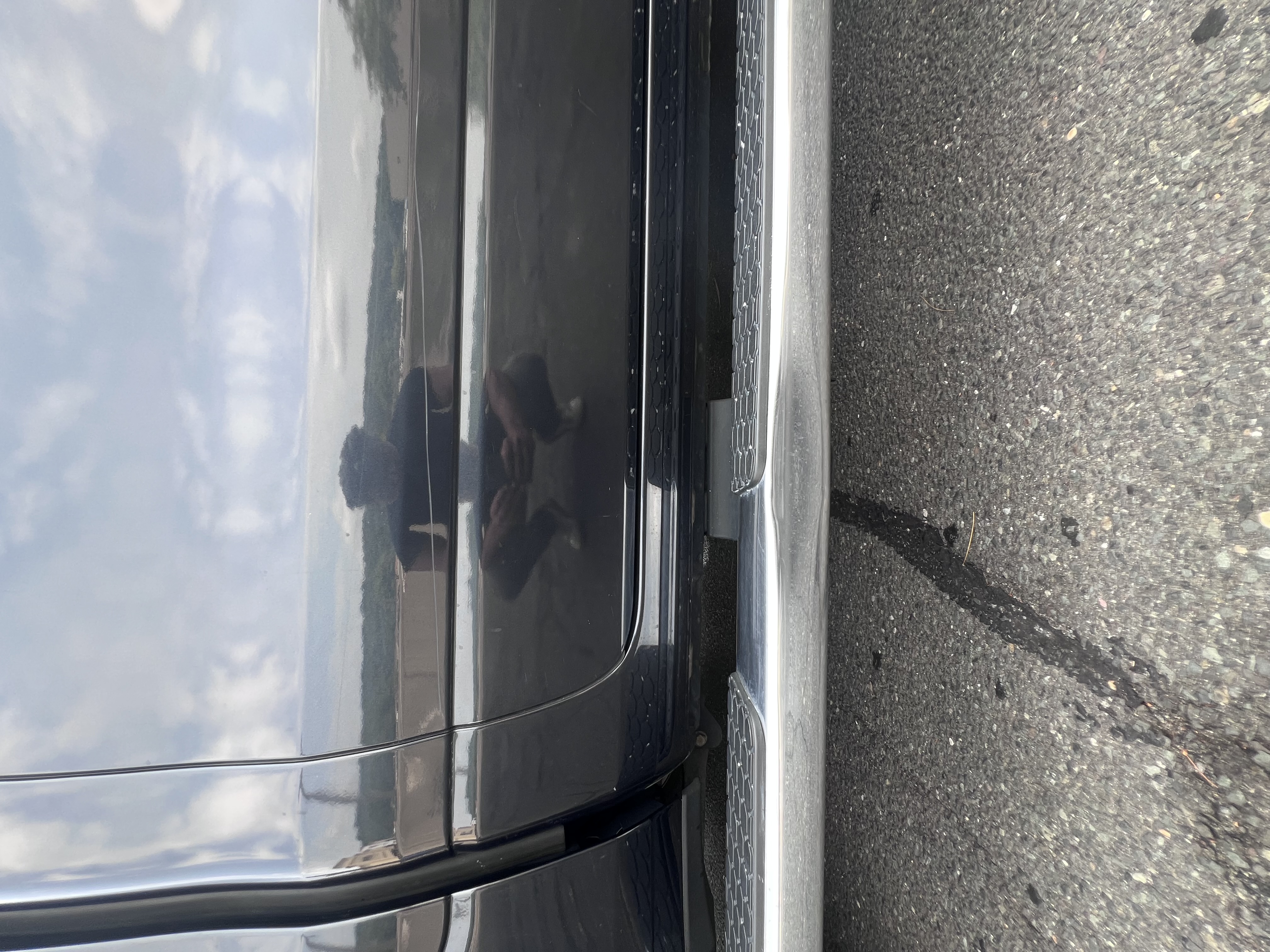 Used 2019 RAM 1500 Laramie AWD/4WD image 16