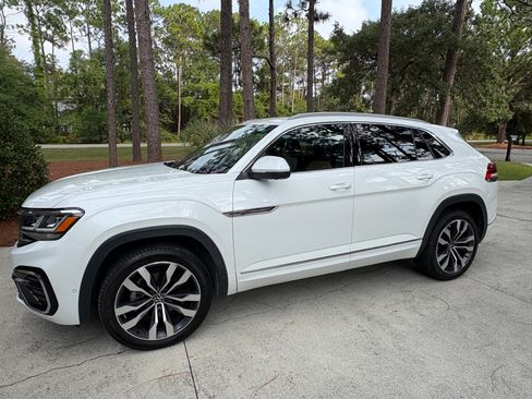 Used 2022 Volkswagen Atlas Cross Sport SEL Premium R-Line AWD/4WD image 1