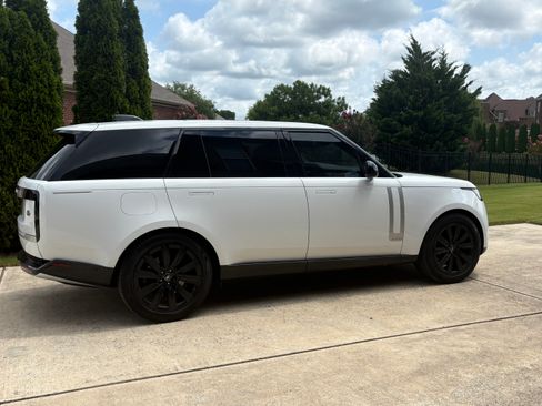 Used 2023 Land Rover Range Rover Long Wheelbase Autobiography AWD/4WD image 5