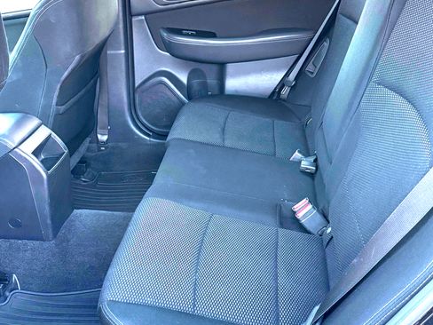 Used 2015 Subaru Outback 2.5i Premium image 8